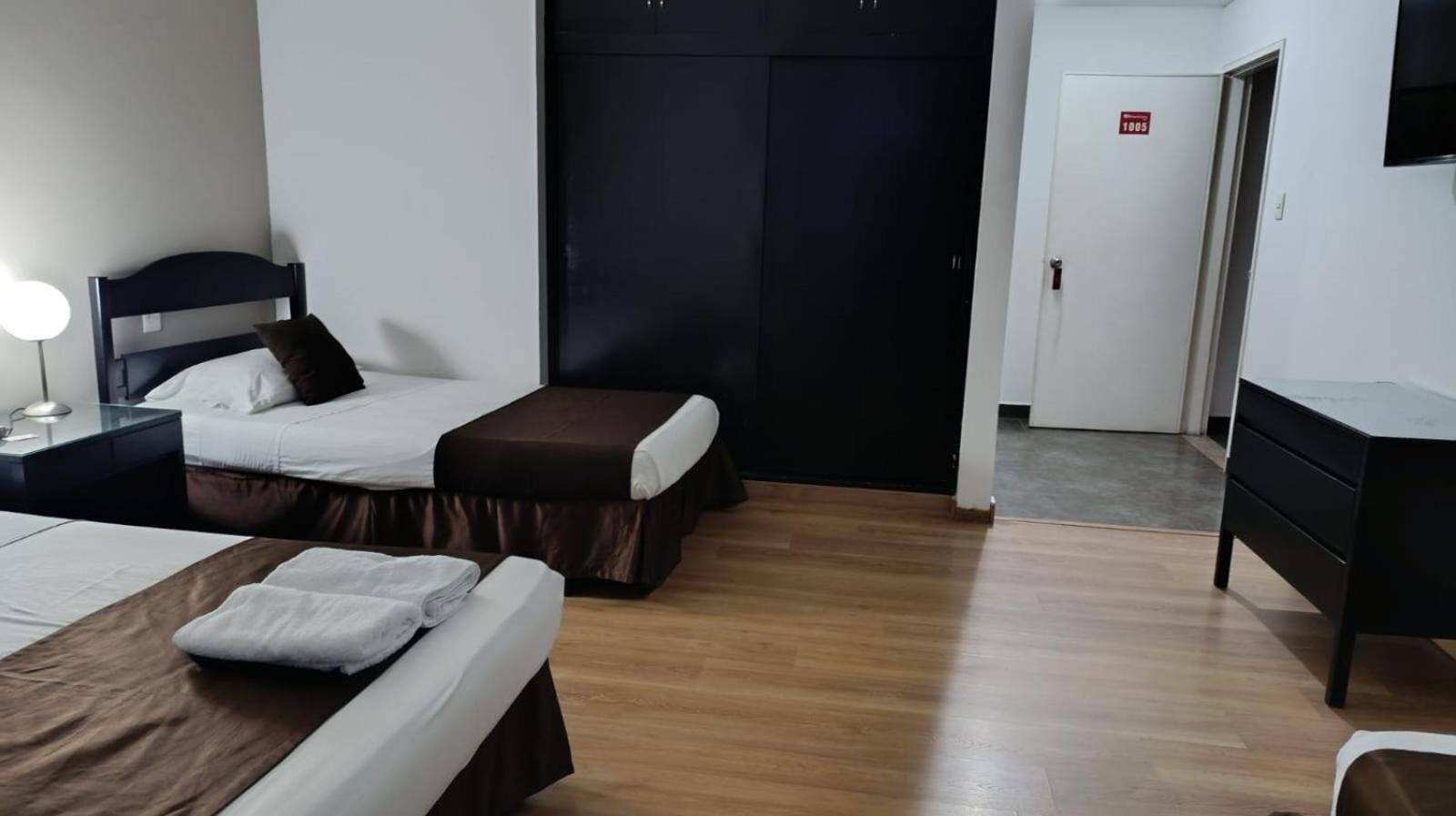 Hotel Ariston كالي المظهر الخارجي الصورة